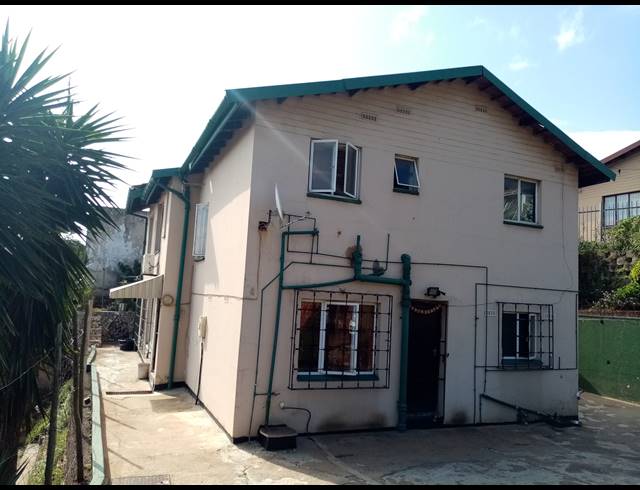6 BEDROOM HOUSE FOR SALE IN MOBENI HEIGHTS